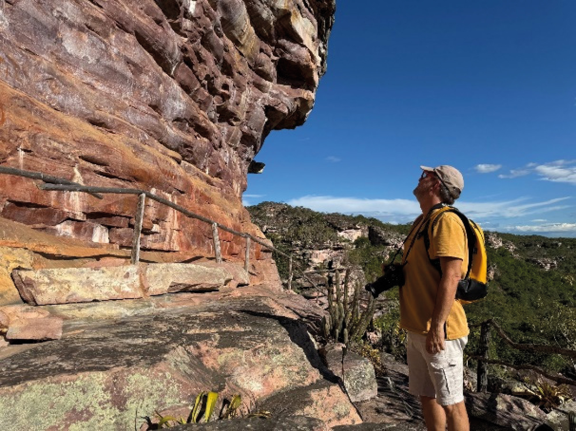 When The far is near – 3D scanning and Augmented Reality combined in two experiments